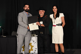 Dressman ’16 Wins ENT Startup Pitch Competition