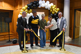 WPAOG Gift Shop Celebrates Grand Re-Opening