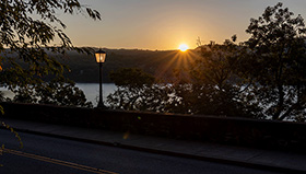 988 Sunrise